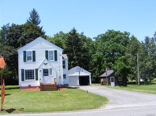 7048 Maple Rd, Basom, NY 14013