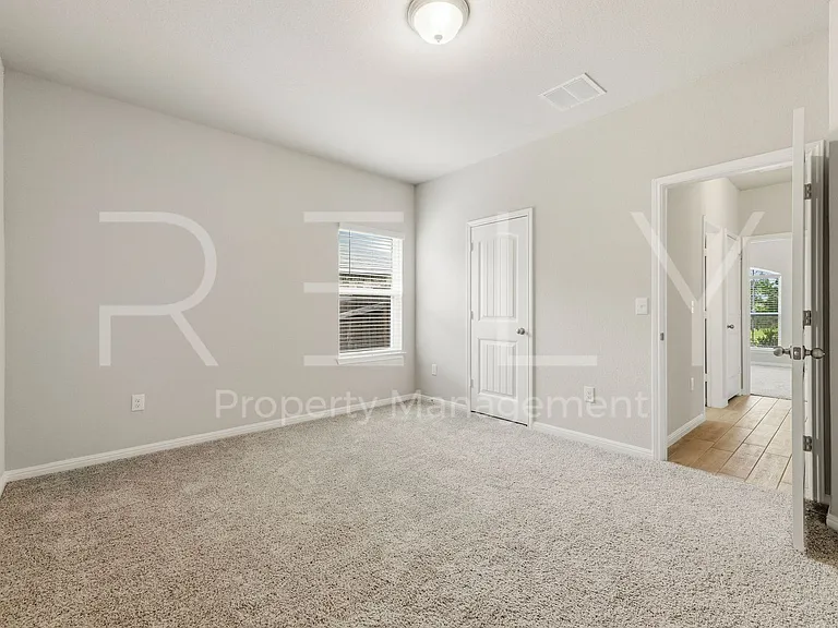 2412 Star Hill Rnch — Photo 13