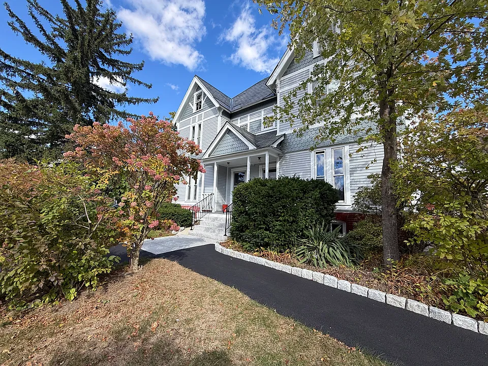 Front walk from driveway