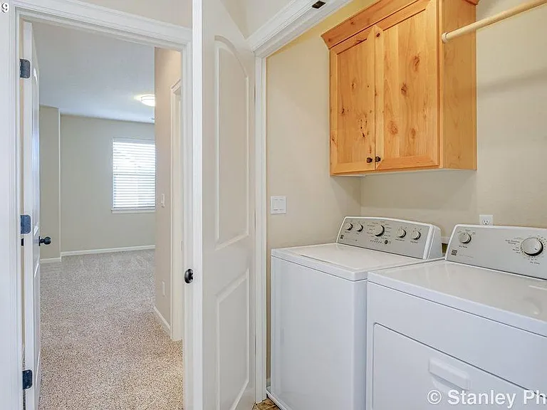 9445 SW 92nd Ave — Photo 3