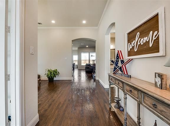 5th image of 4225 Round Valley Ln