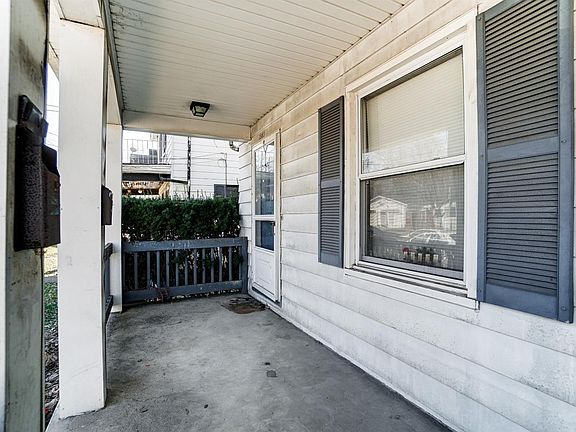 4th image of 3985 Marburg Ave