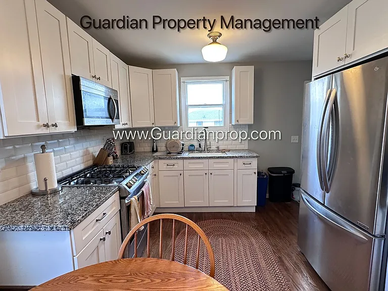 2700 Florida Ave S — Photo 5