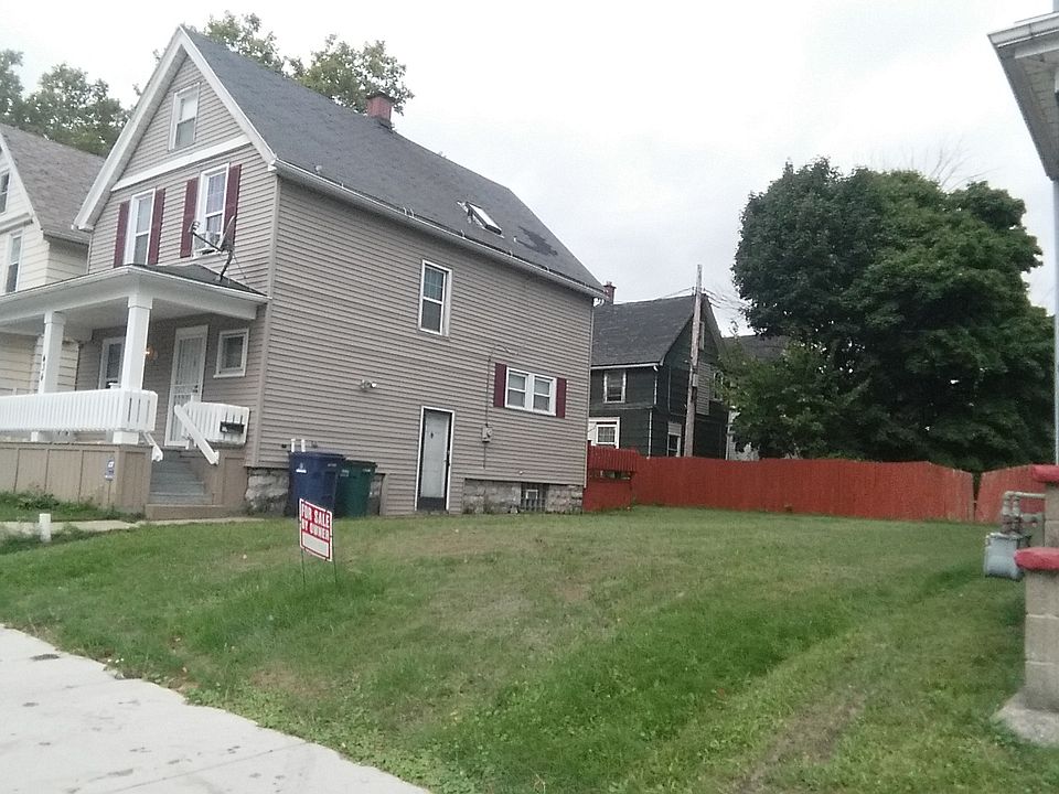 1st image of 436 Woodlawn Ave