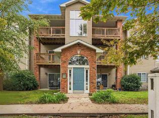 2665 Triple Crown Ln Unit 2, Iowa City, IA 52240