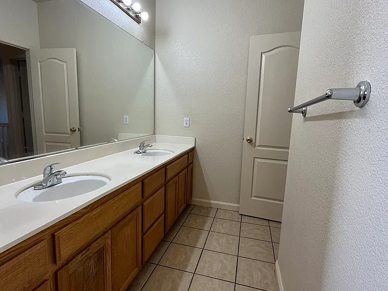 3598 Iron Canyon Cir — Photo 22