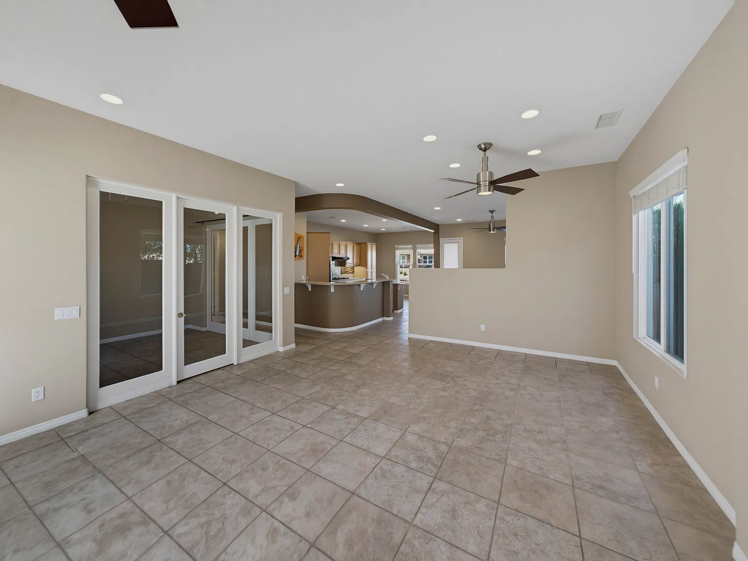 3 bed, 3.5 bath, 2235 sqft, $3,795 — Photo 4