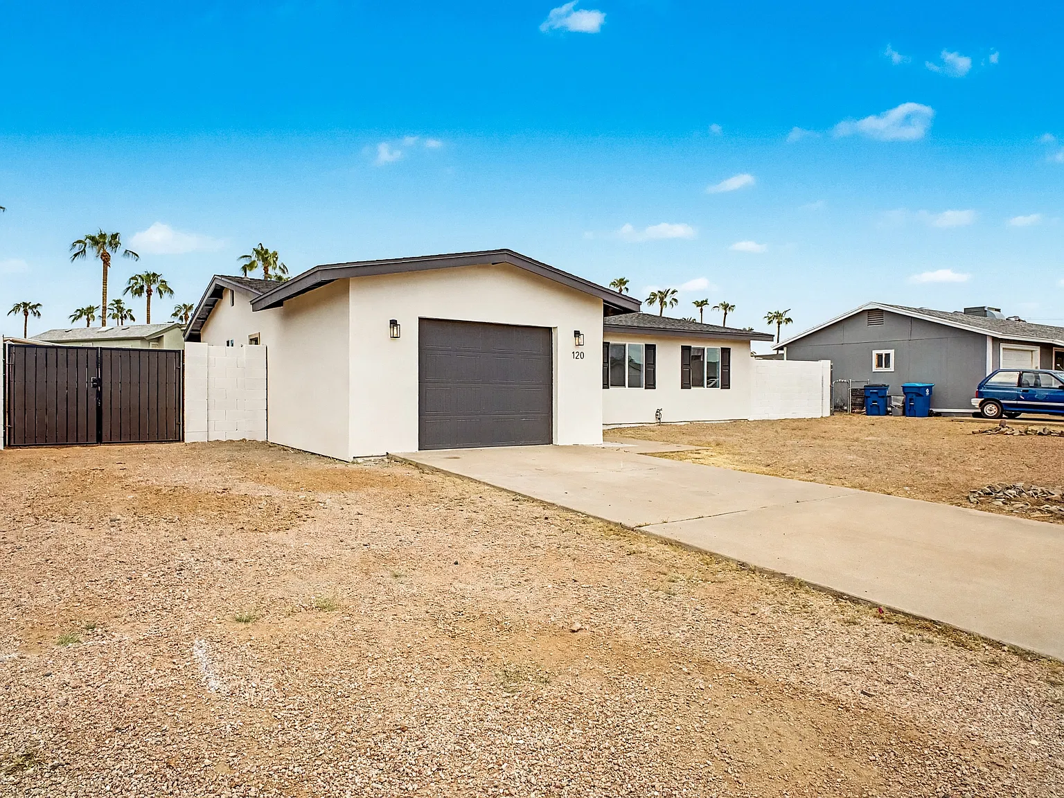 4 bed, 1360 sqft, $2,290 — Photo 2