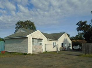 1235 Old Colony Rd, Wallingford, CT 06492