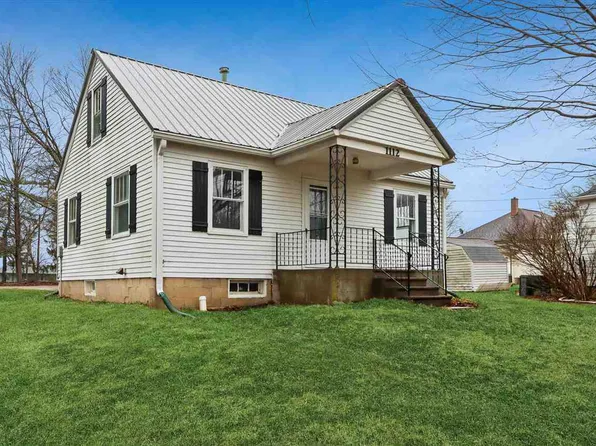 1112 8th Ave, Wellman, IA 52356