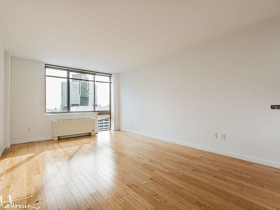 3rd image of 2 Gold St APT 1513