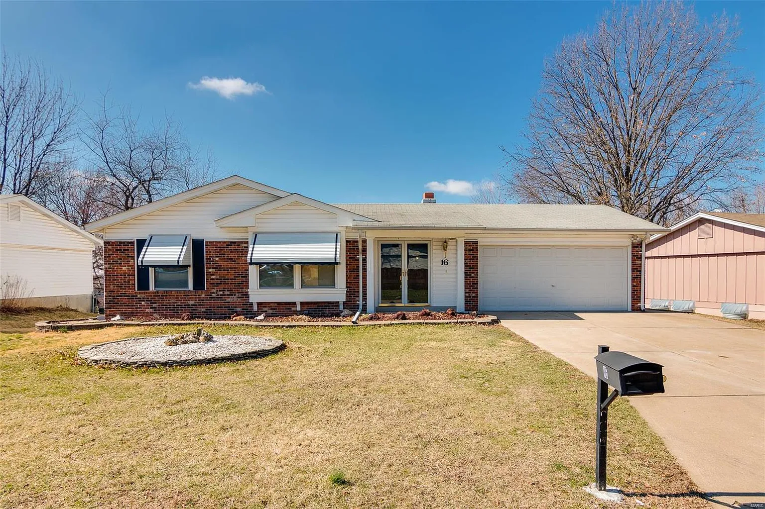 16 Appletree Dr photo 1