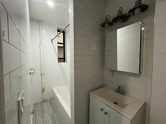 Rented by Premier One Realty LLC | media 4