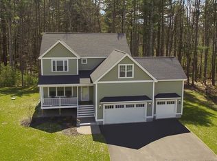 10 Graeme Way, Groveland, MA 01834