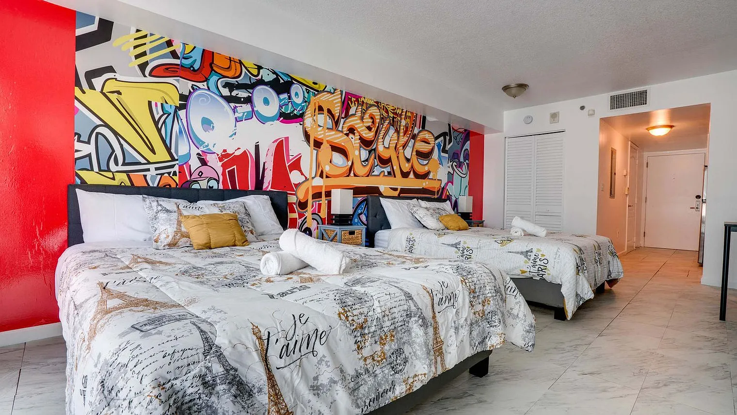 1 bed, 1.0 bath, 419 sqft, $2,428 — Photo 4