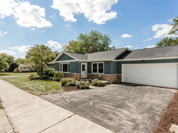 422 S President St, Wheaton, IL 60187