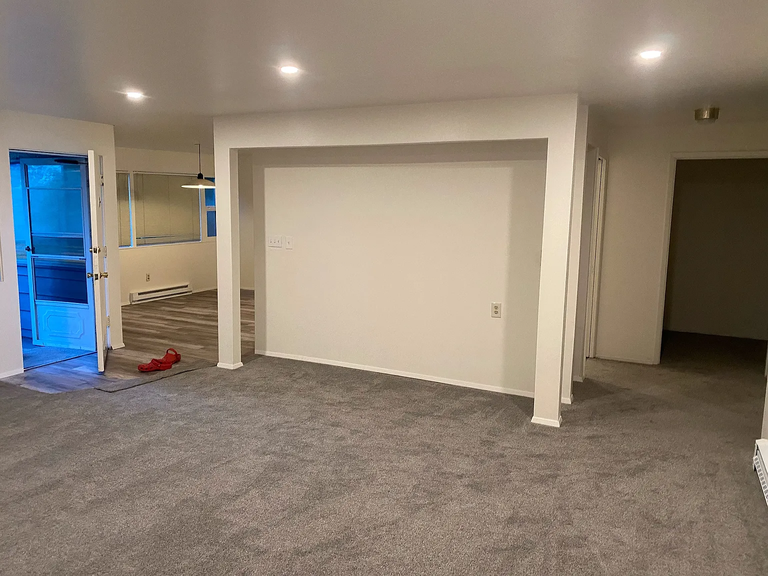 2 bed, 1300 sqft, $2,500 — Photo 4