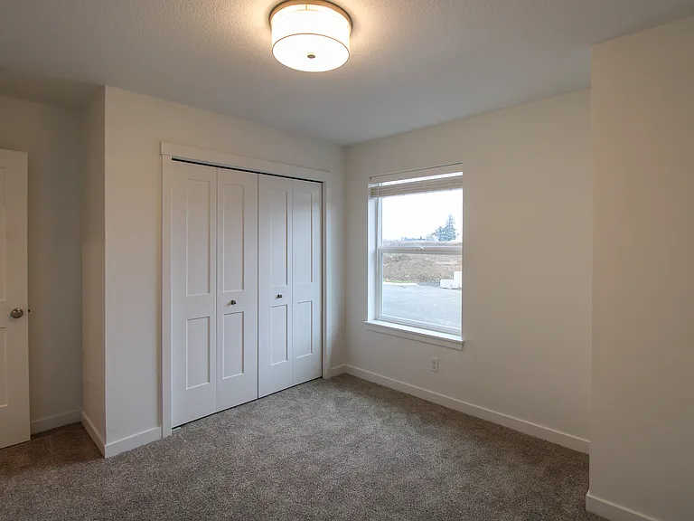 1684 SE Barberry Ave — Photo 15