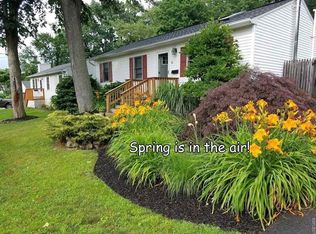 41 Railroad Ave, Rensselaer, NY 12144