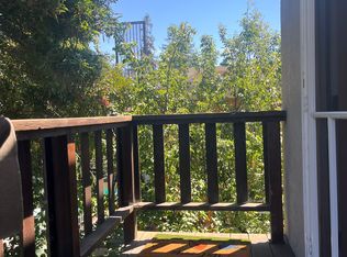 318 Warwick Ave, Oakland, CA 94610