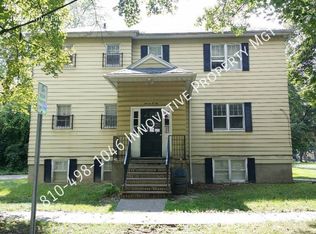 702 Thomson St APT 4, Flint, MI 48503