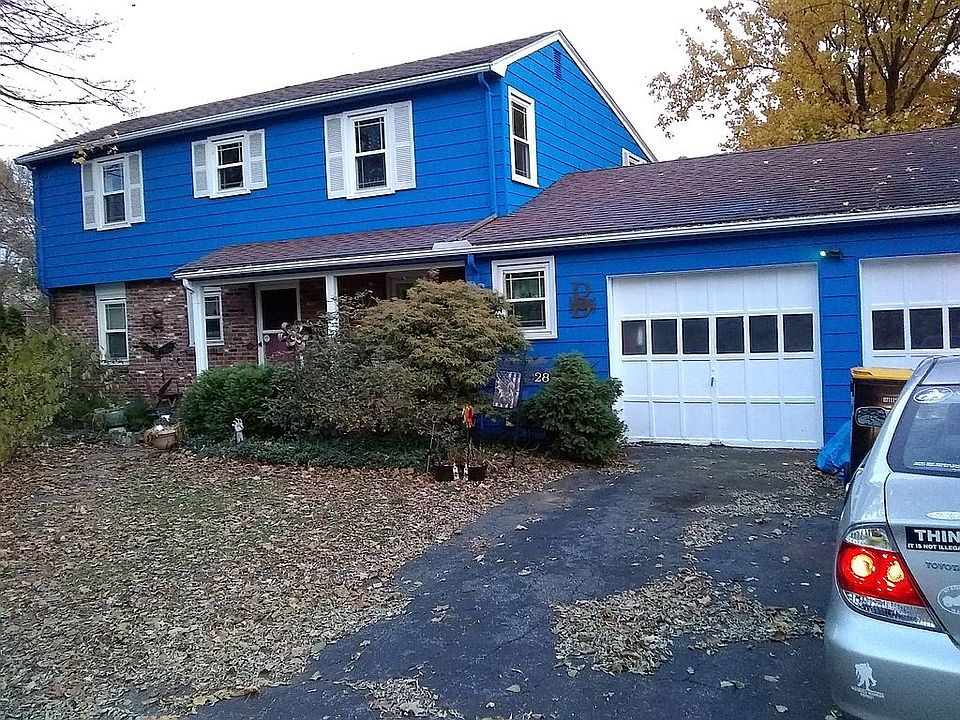 2nd image of 128 Winter St