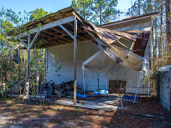 2nd image of 947 VILLAGE GREEN Drive