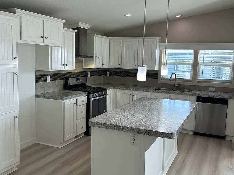 Palm Lodge Estates — Photo 117