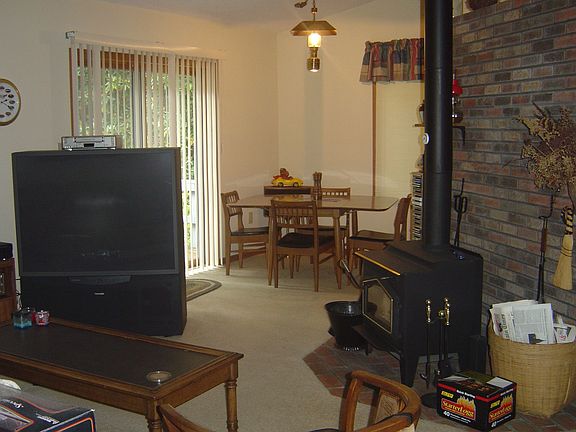 Living Room/Dining Room