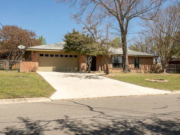 In Greenwood Forest Kerrville Real Estate 2 Homes For Sale Zillow