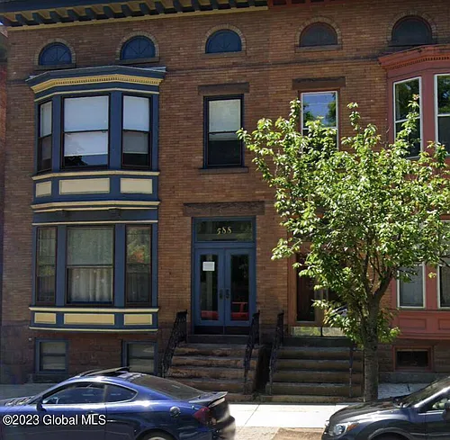588 Madison Ave #2 Photo 1