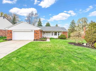 236 Torrent Ct, Rochester Hills, MI 48307