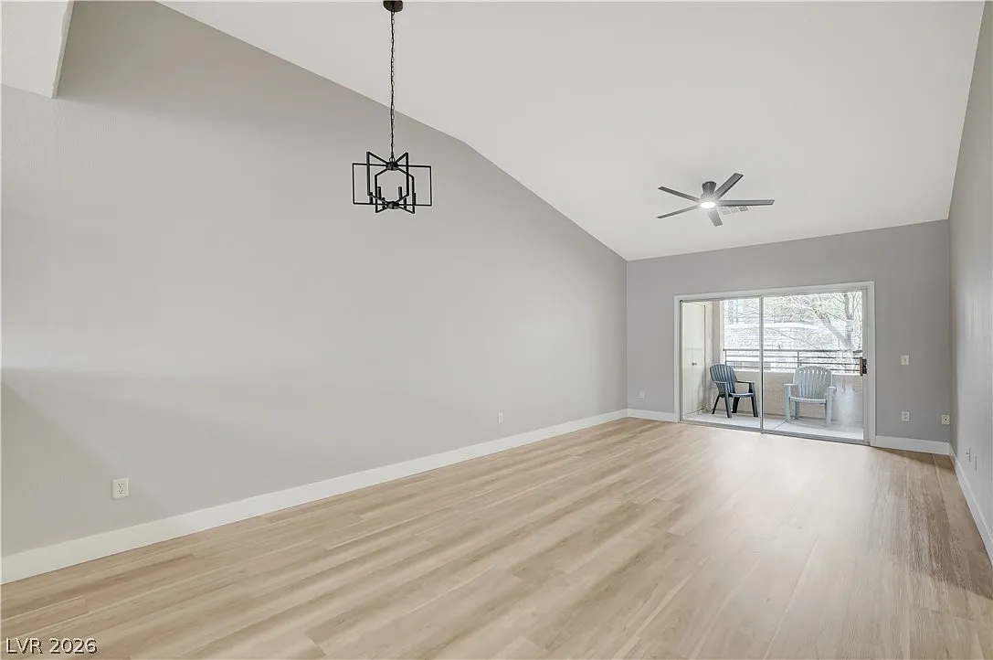 2 bed, 2.0 bath, 1282 sqft, $2,100 — Photo 1