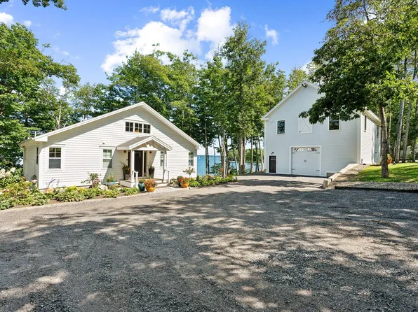 11 Crest Street, Northport, ME 04849