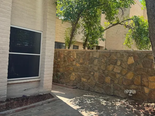 2820 E Sierra Vista Rd #1, Tucson, AZ 85716