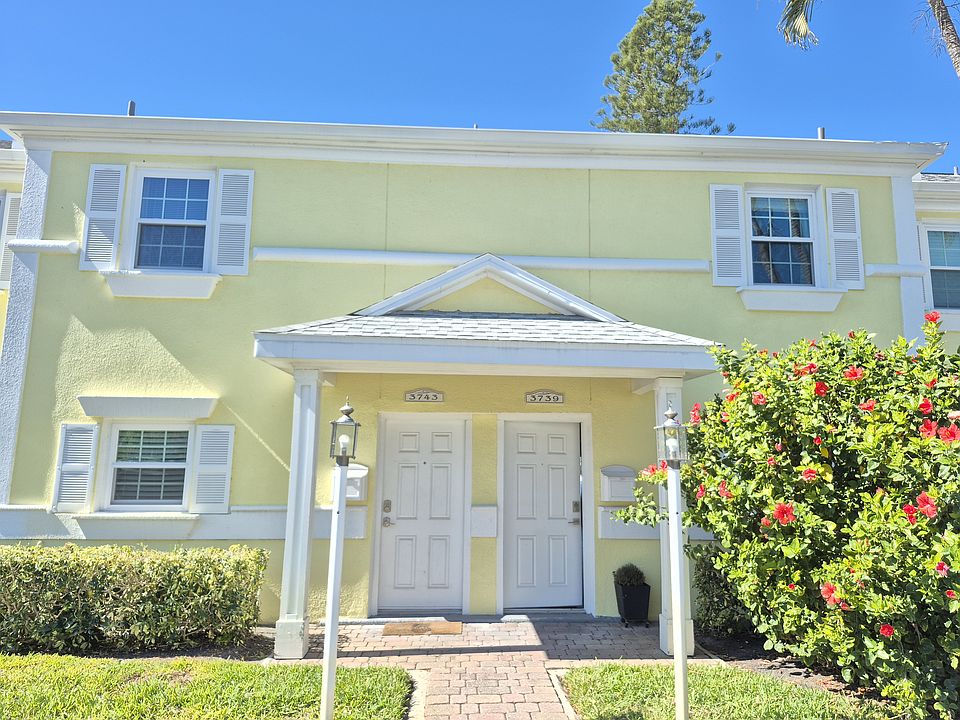 1st image of 3739 Pompano Dr SE