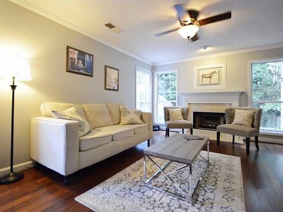 4th image of 6310 Glenbrook Dr