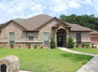 913 Oak Hill Park, Kennedale, TX 76060