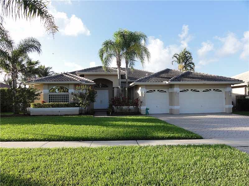 1st image of 10840 NW 6th St