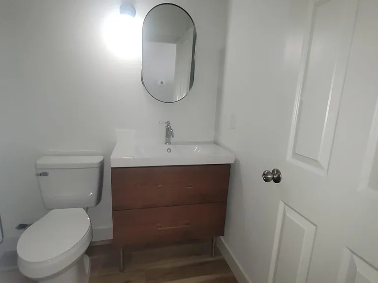 1006 E Polk St #5 — Photo 7
