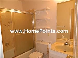 4th image of 260 Brewster Ave