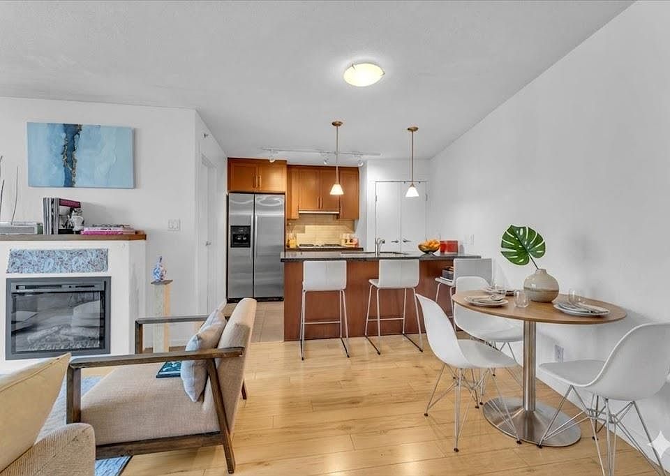 1st image of 1189 Melville St #1707