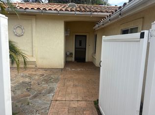 1225 Vale Terrace Dr, Vista, CA 92084