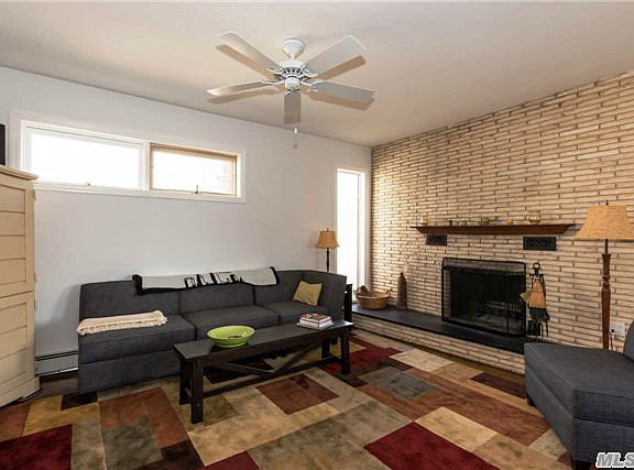 3rd image of 607 Lincoln Blvd