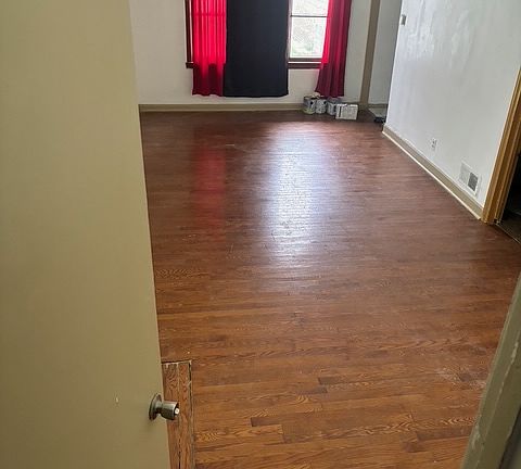 living room/dining room