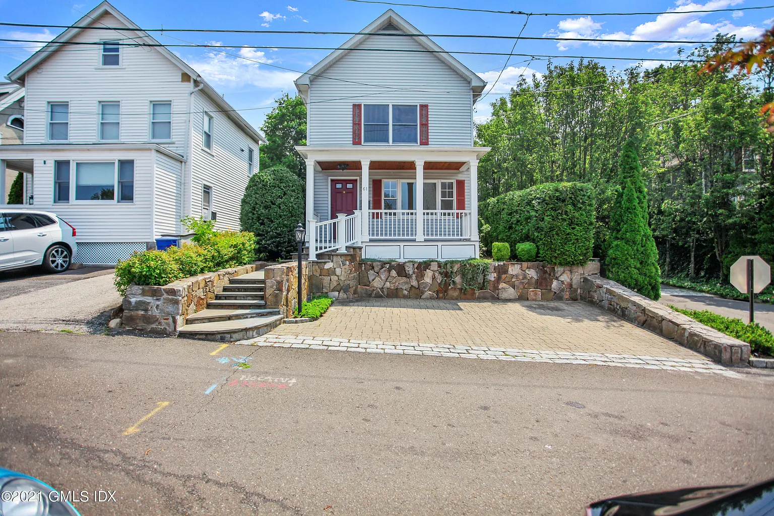 61 Le Grande Ave photo 1