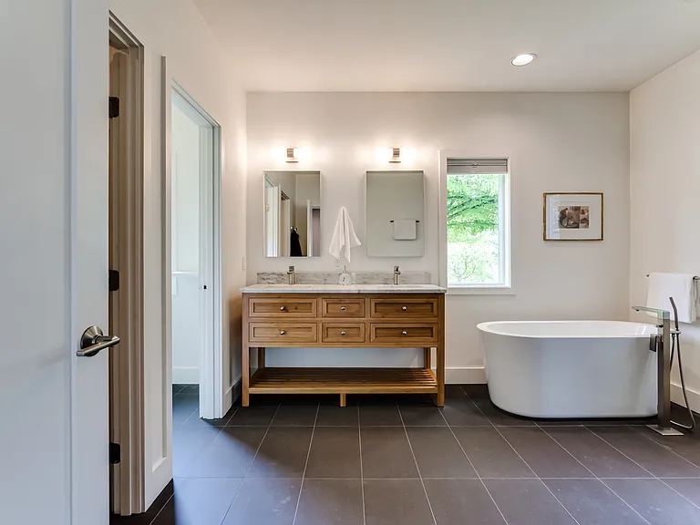 3375 Bardell Ave — Photo 11