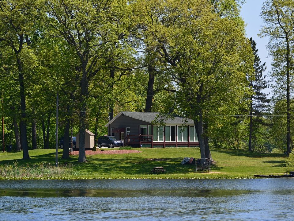 Charming Lake House