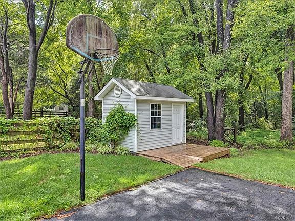 5th image of 5210 Fairlake Ln