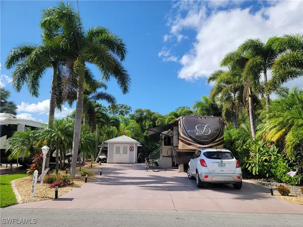 5760 Cypresswoods Resort Dr, Fort Myers, FL 33905